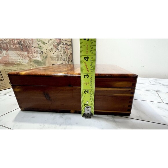 Vintage Cedar Wood Dovetail Trinket Box Boho Primitive Country Farmhouse - Picture 13 of 13